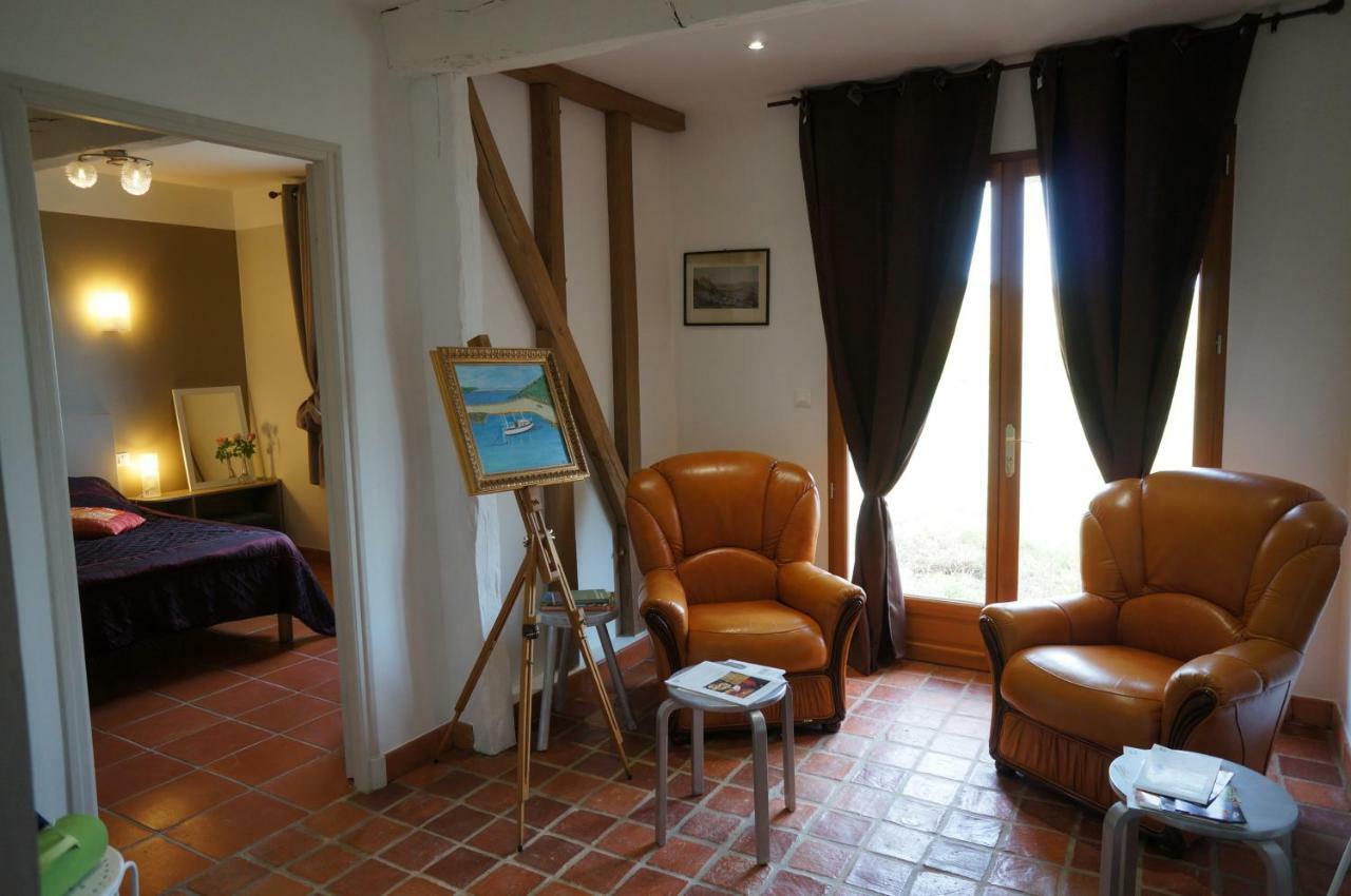 Arie - Chez Joelle Et Michel Hotel Demu Luaran gambar