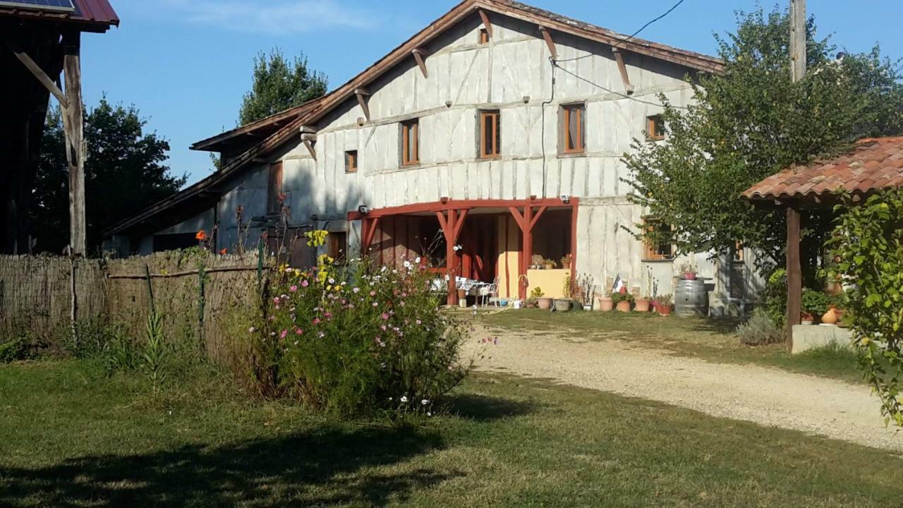 Arie - Chez Joelle Et Michel Hotel Demu Luaran gambar